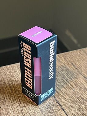 HUDA BEAUTY Liquid Blush - Bubblegum
